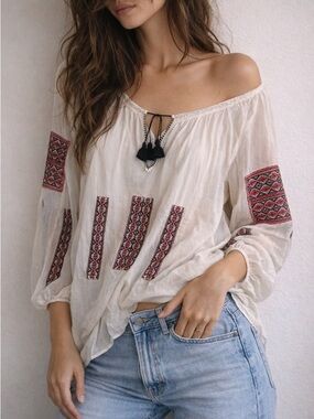 Love Sam Ivory Embroidered Boho Peasant Top‎ XS Festival Flowy
